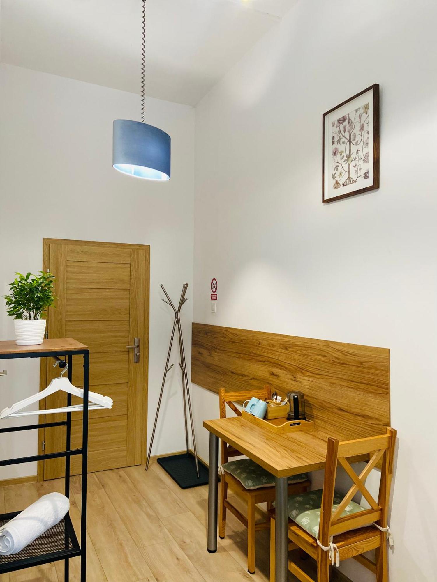 Krakow Apartments & Rooms Екстериор снимка