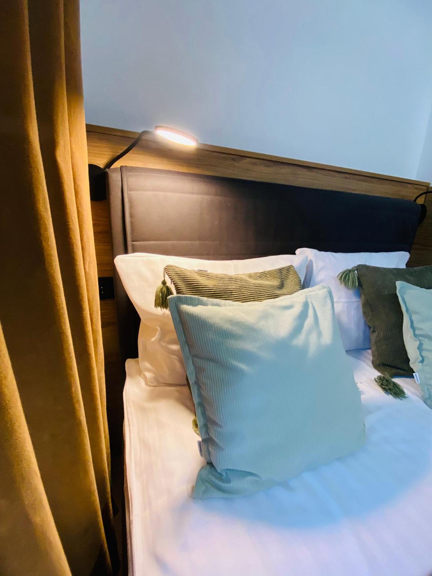 Krakow Apartments & Rooms Екстериор снимка