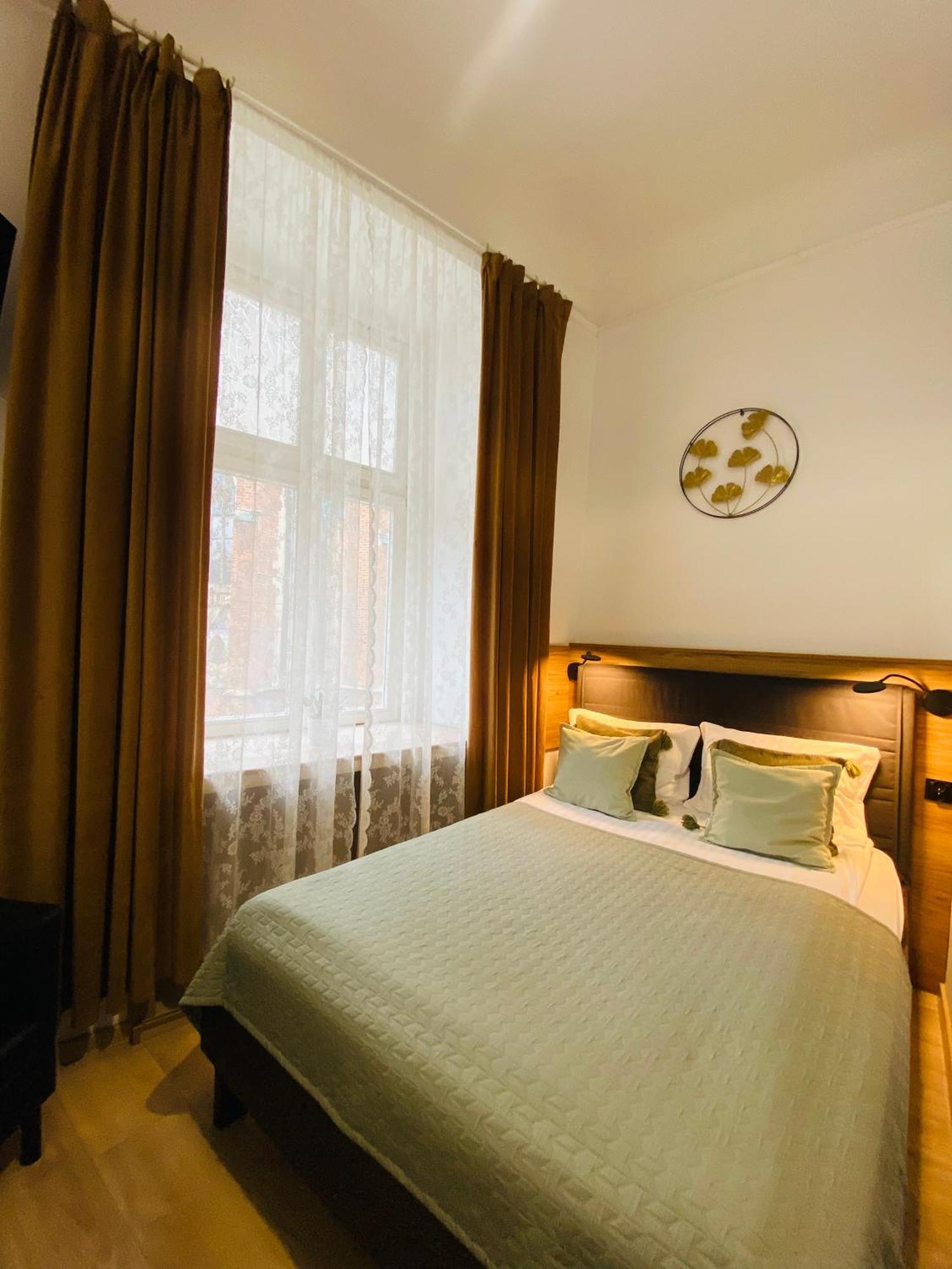 Krakow Apartments & Rooms Екстериор снимка