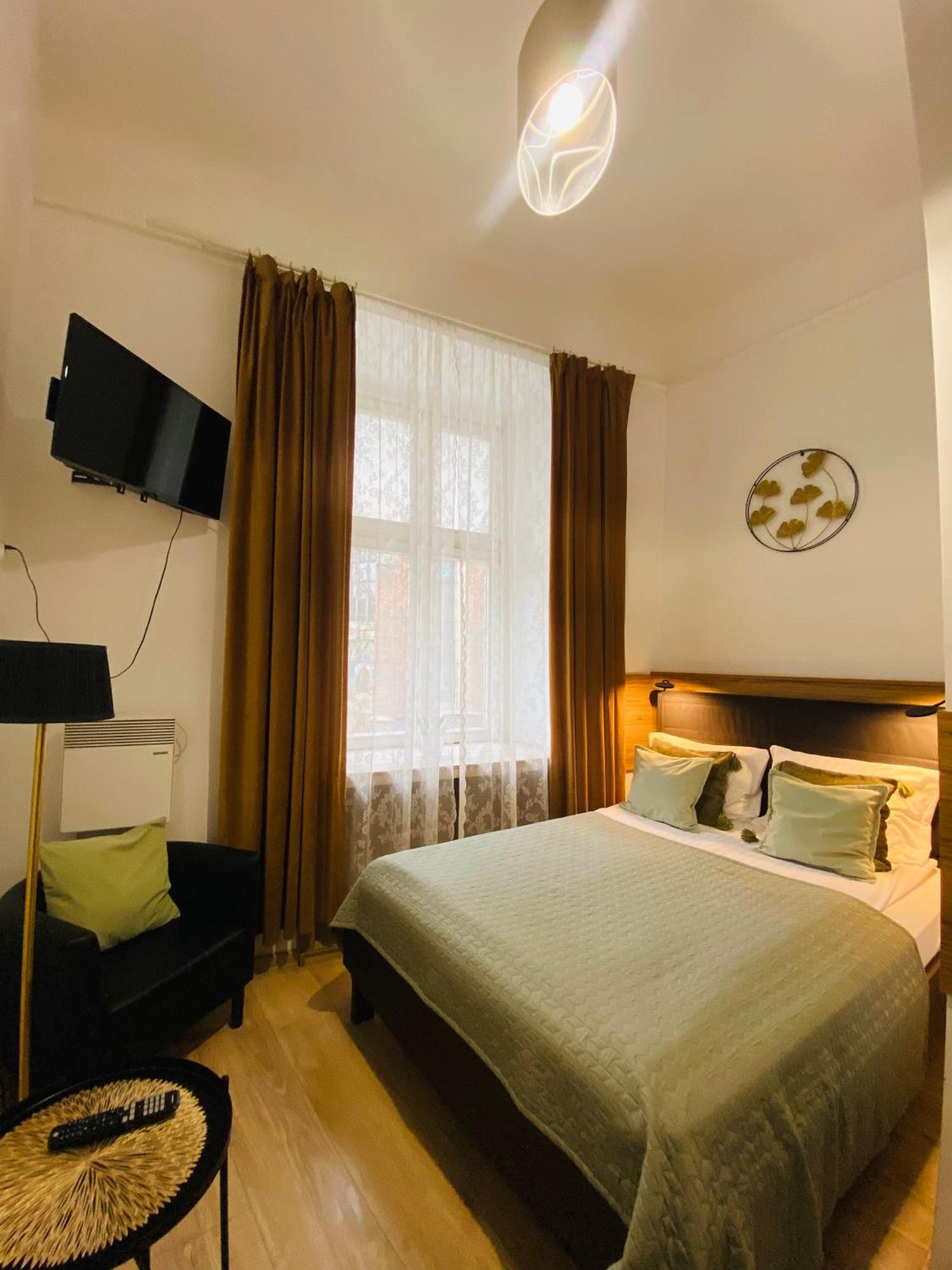 Krakow Apartments & Rooms Екстериор снимка