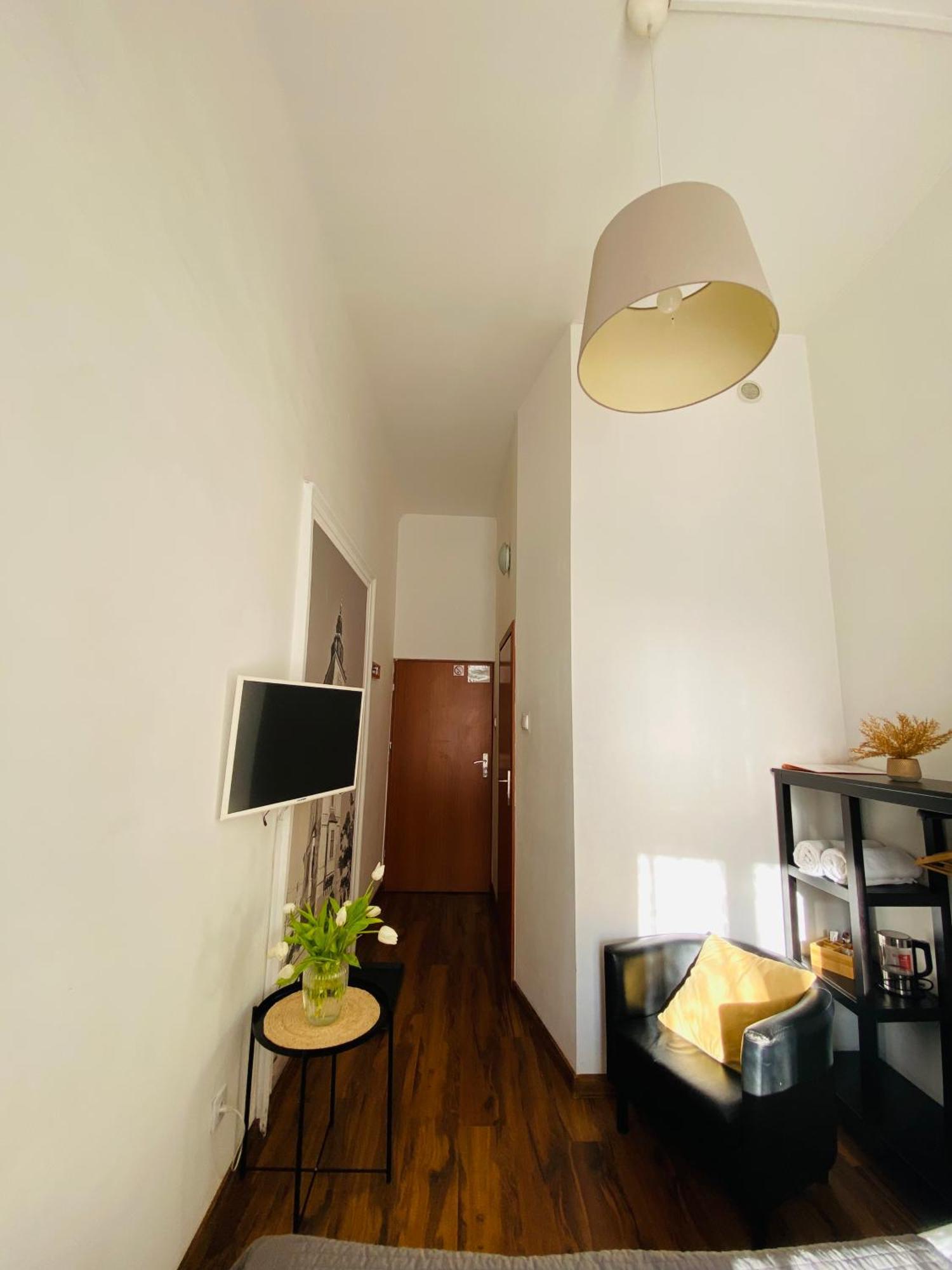 Krakow Apartments & Rooms Екстериор снимка