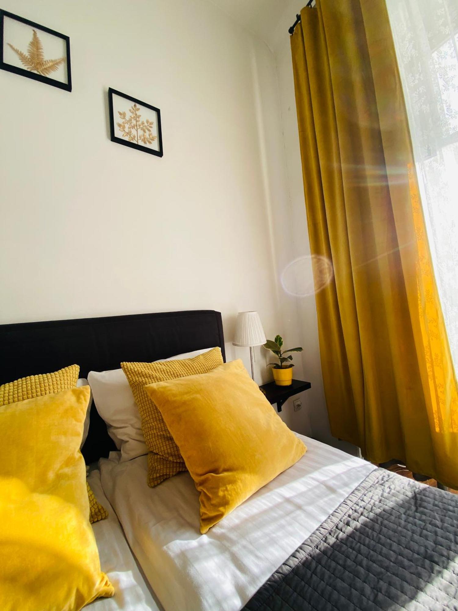 Krakow Apartments & Rooms Екстериор снимка