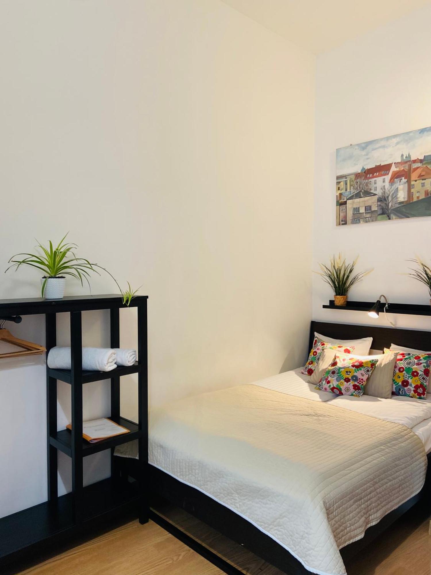 Krakow Apartments & Rooms Екстериор снимка